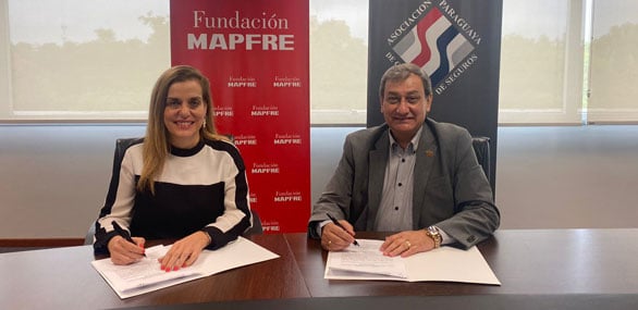 Convenio de colaboración entre la Fundacion MAPFRE y la Asociación Paraguaya de Compañías de Seguros.